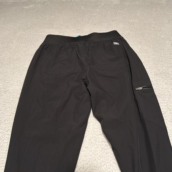 Figs Zamora FREEx Mesh Lined Jogger Scrub Pants Women'sSize XS/T Black W23SW2005 - Picture 4 of 6